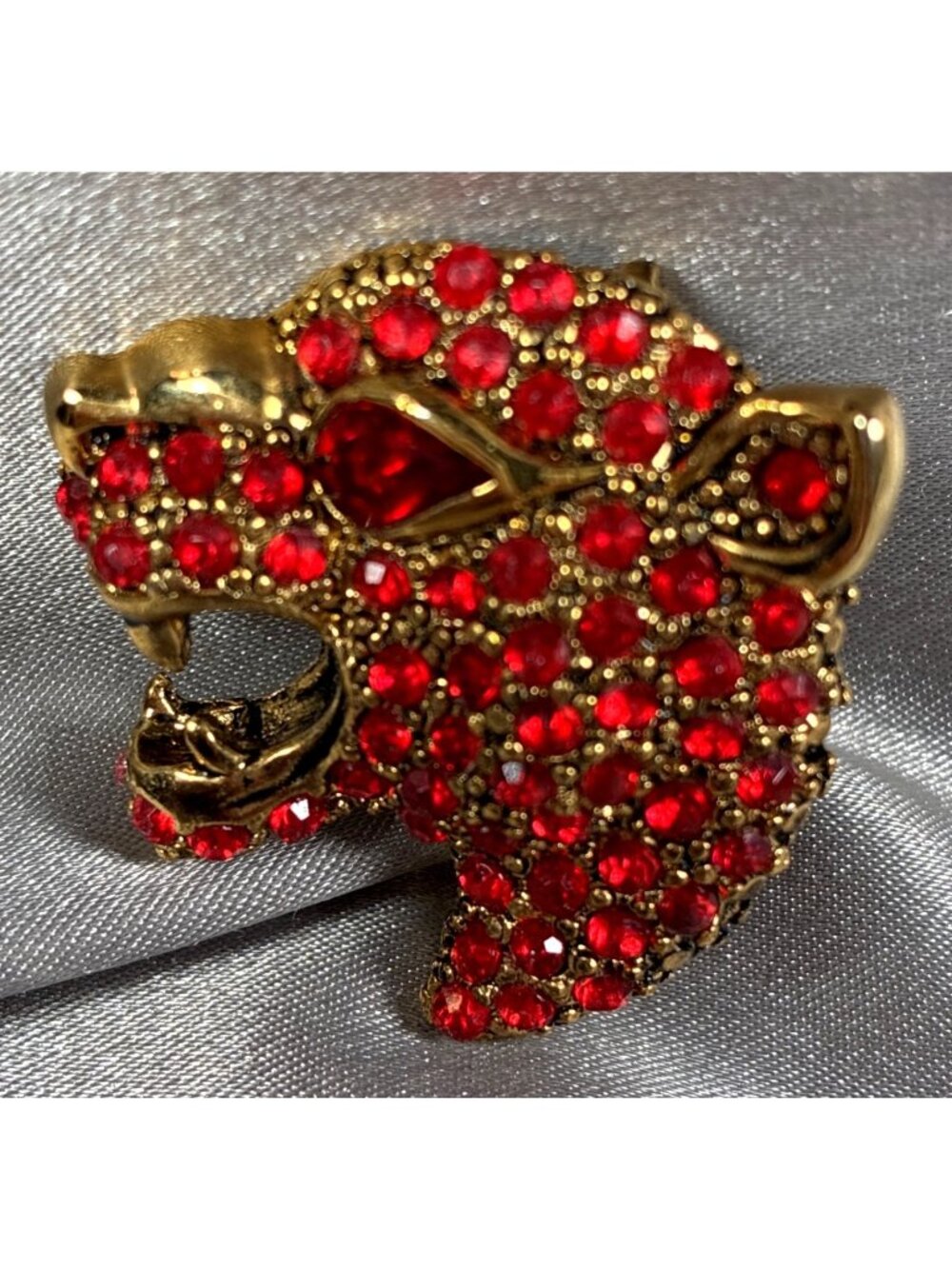 Red Rhinestone Tiger Head Brooch Gold Tone Figural Pin Gift Box
